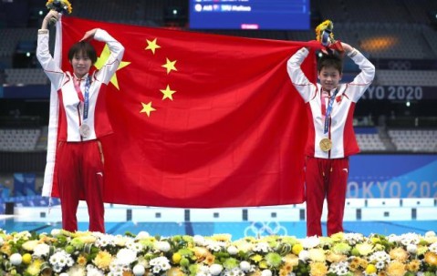 5日综述：跳水乒球国手再夺两金 美国金牌逼近30枚